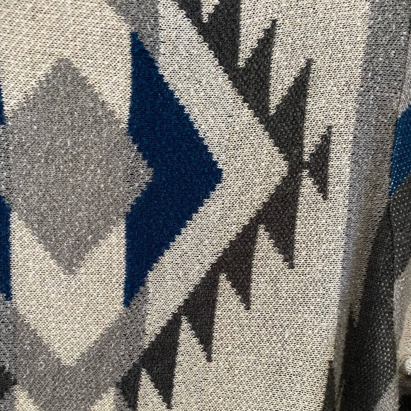 2000s Pink Republic Aztec print cardigan - Picture 3 of 5